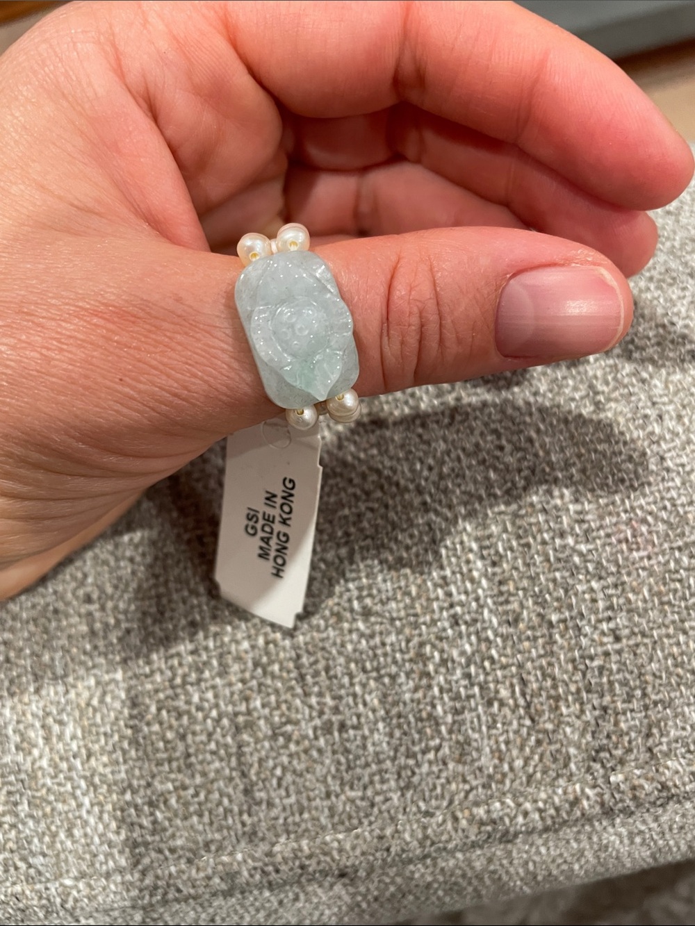 Light Green Jade Bead Stretch Ring with Pearls